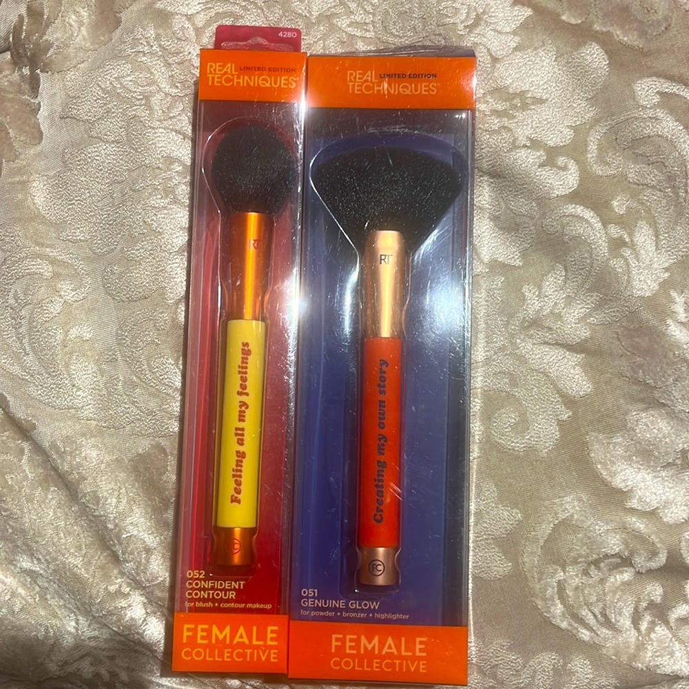Real techniques,  Limited edition Female Collective edition